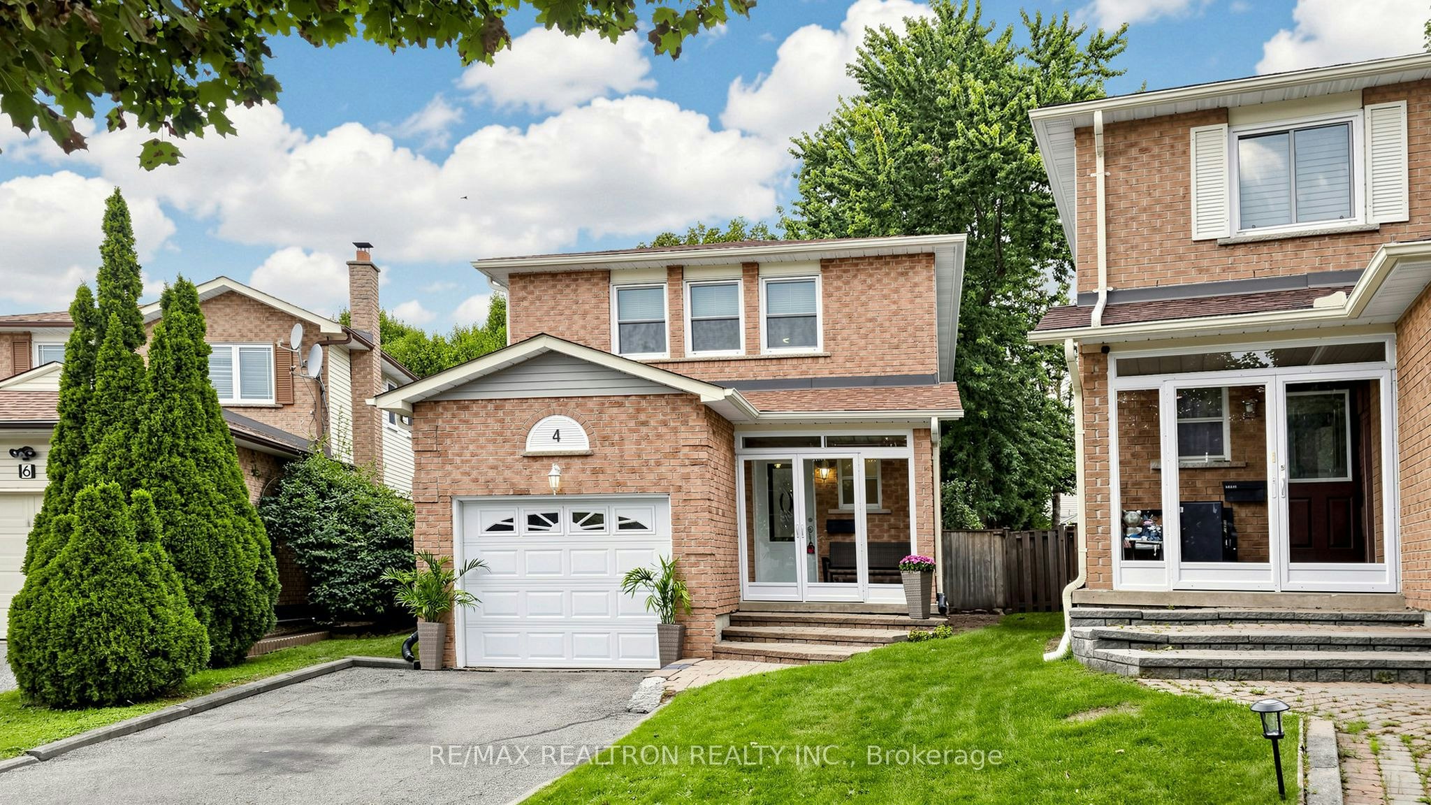 4 Kilkenny Place, Richmond Hill, ON, L4C 5S2