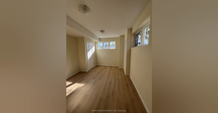 BSMT-100 Alpaca Drive, Richmond Hill, ON, L4E 0R1 - 5
