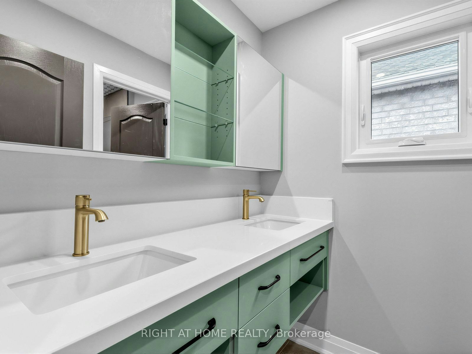 75 Borealis Avenue, Aurora, ON, L4G 7V1 - 32