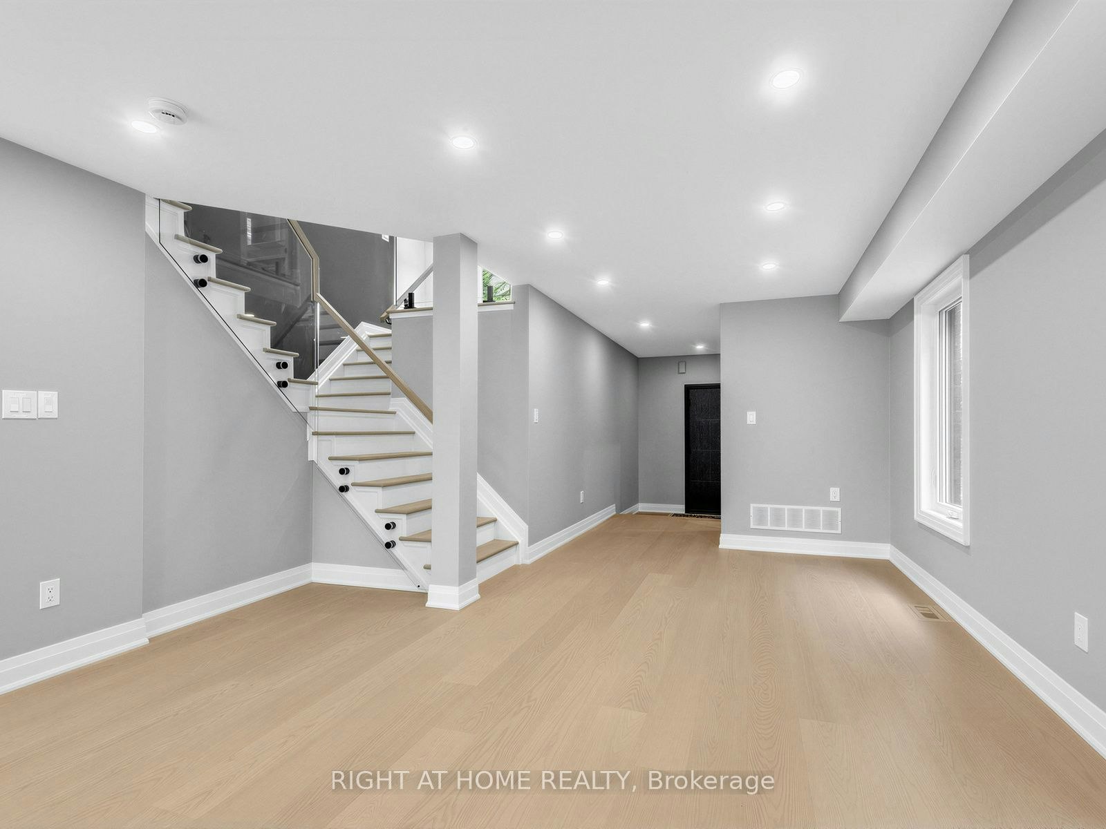 75 Borealis Avenue, Aurora, ON, L4G 7V1 - 6