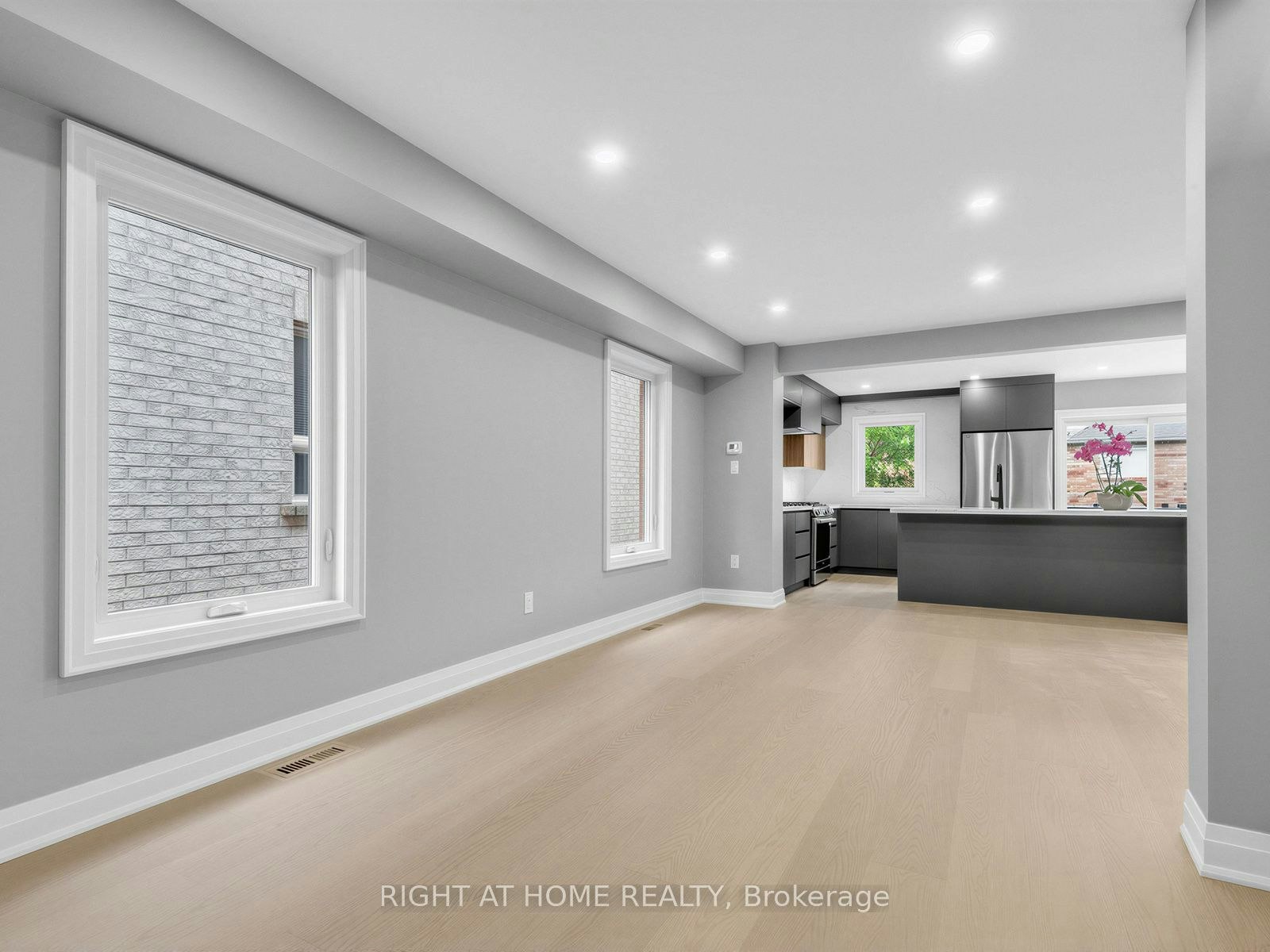 75 Borealis Avenue, Aurora, ON, L4G 7V1 - 4
