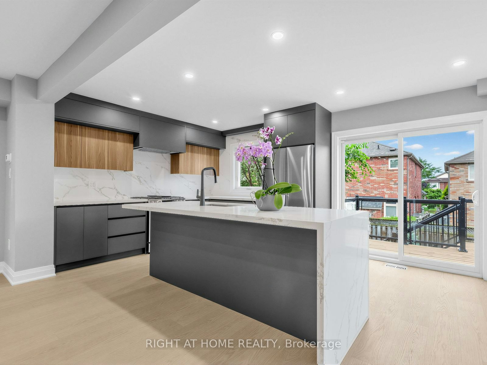 75 Borealis Avenue, Aurora, ON, L4G 7V1 - 8