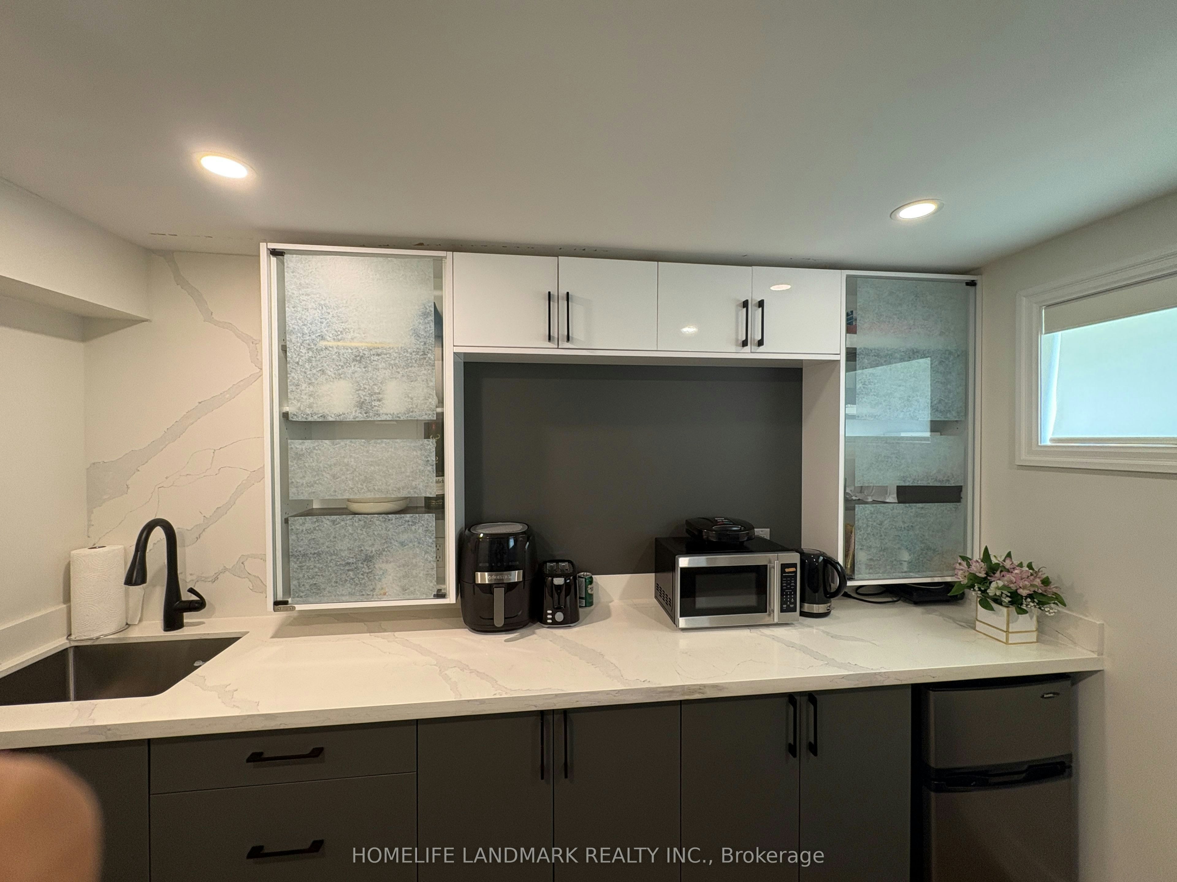 Bsmt Studio-345 Palmer Avenue, Richmond Hill, ON, L4C 1P5 - 2
