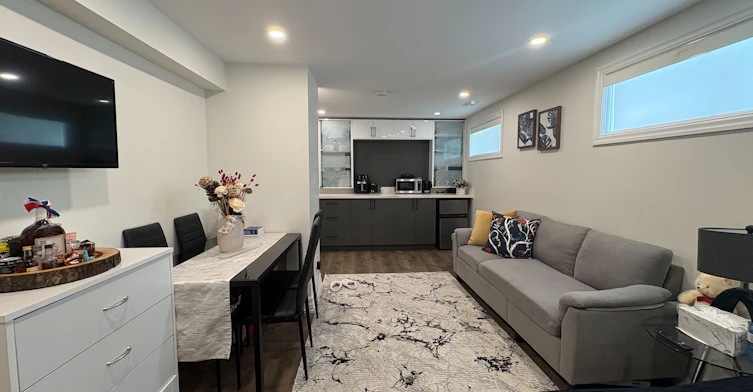 Bsmt Studio-345 Palmer Avenue, Richmond Hill, ON, L4C 1P5