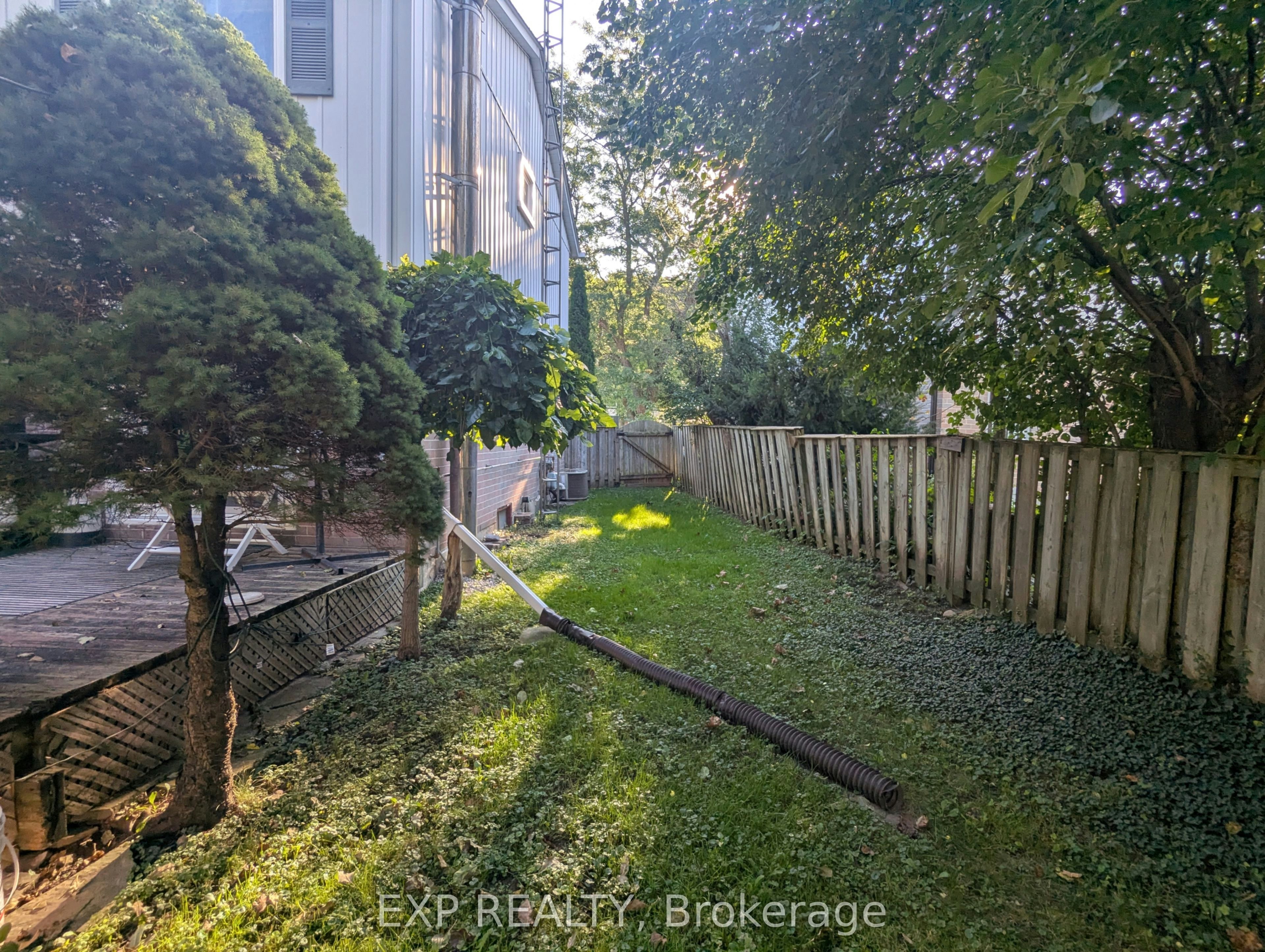 348 Terry Drive, Newmarket, ON, L3Y 5E7 - 32