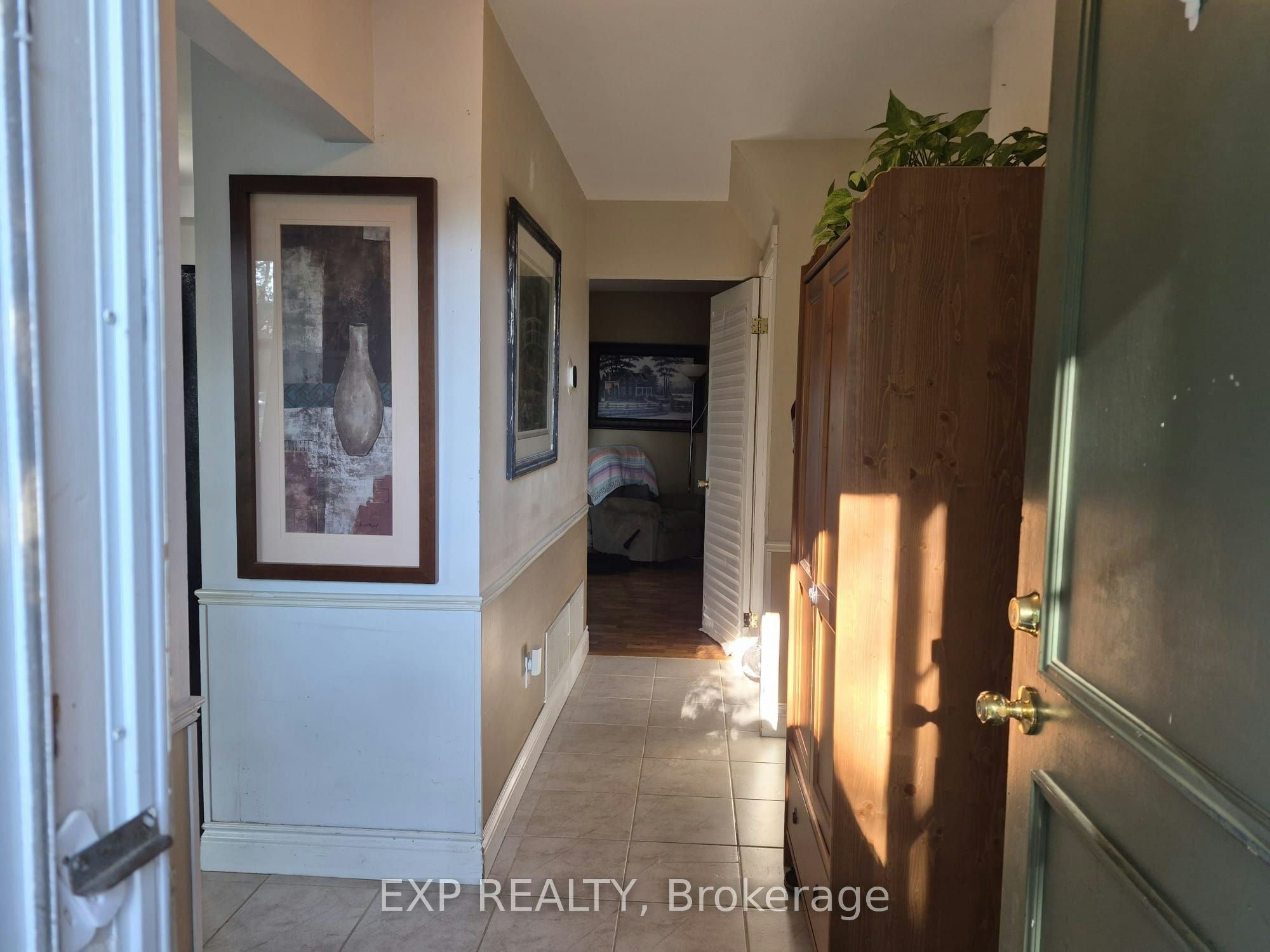 348 Terry Drive, Newmarket, ON, L3Y 5E7 - 7