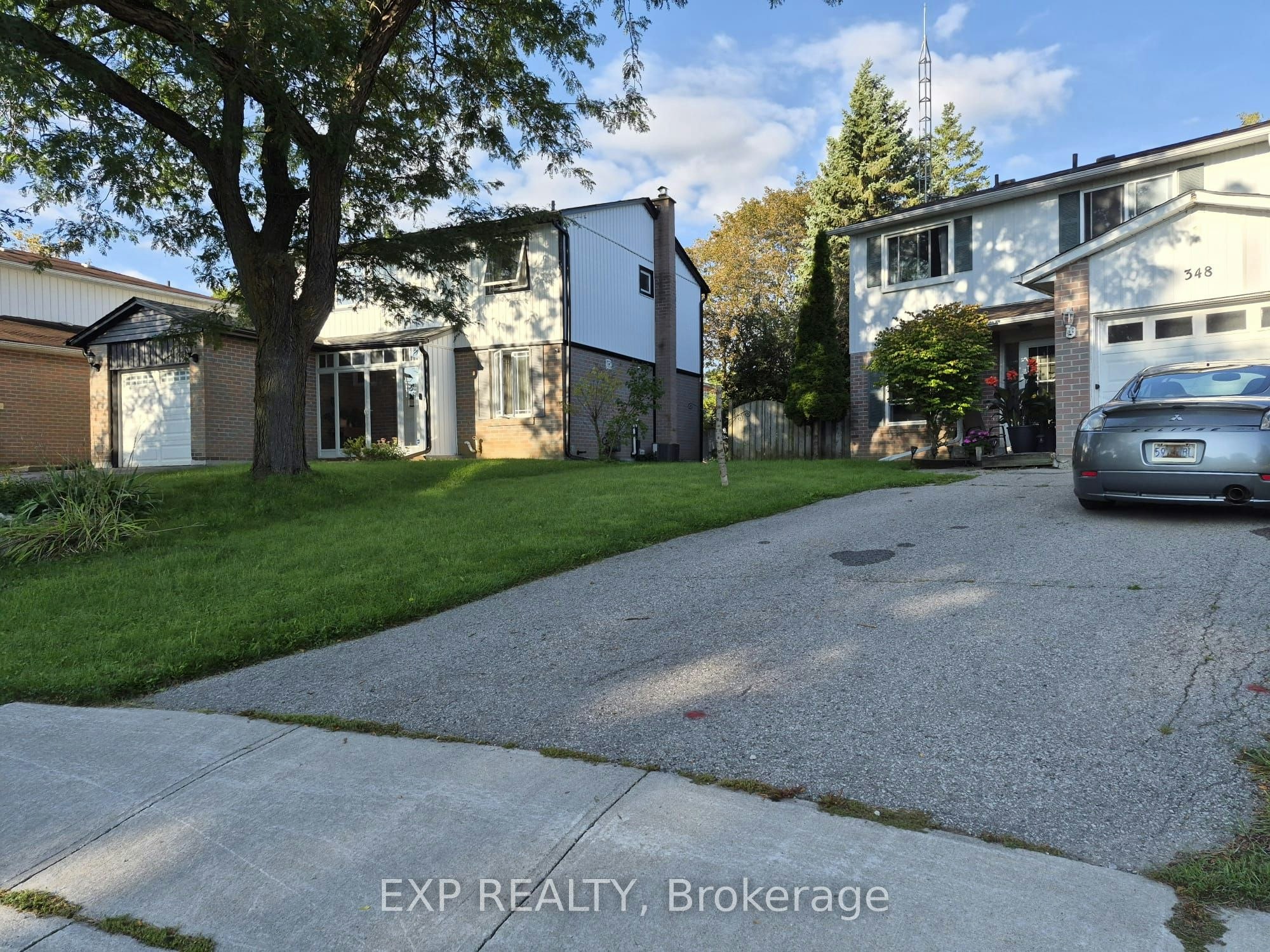 348 Terry Drive, Newmarket, ON, L3Y 5E7 - 3