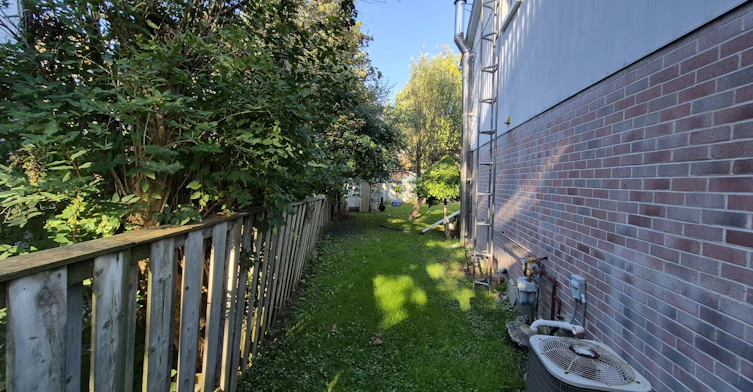 348 Terry Drive, Newmarket, ON, L3Y 5E7 - 37
