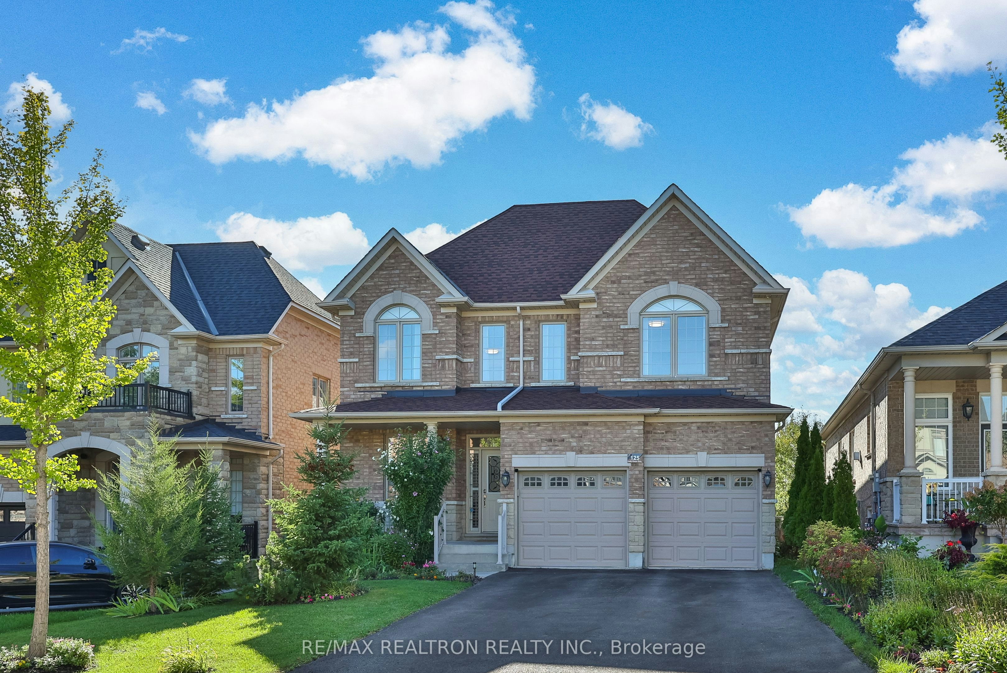 125 Lady Karen Crescent, Vaughan, ON, L6A 0X3