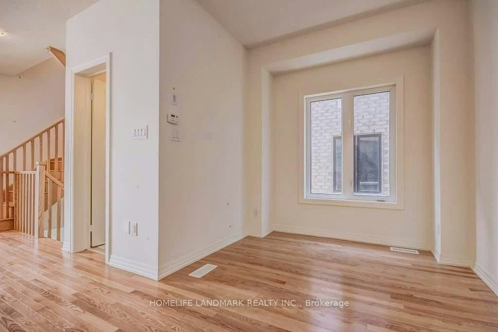 214 Vivant Street, Newmarket, ON, L3X 0K7 - 12