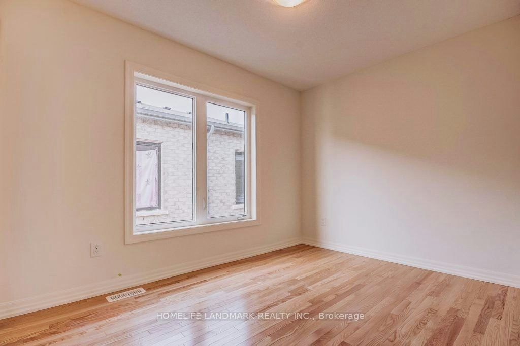 214 Vivant Street, Newmarket, ON, L3X 0K7 - 13