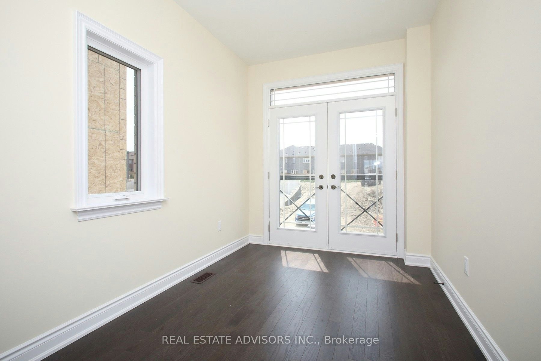 12 Elgin Court, Bradford West Gwillimbury, ON, L3Z 4H7 - 3