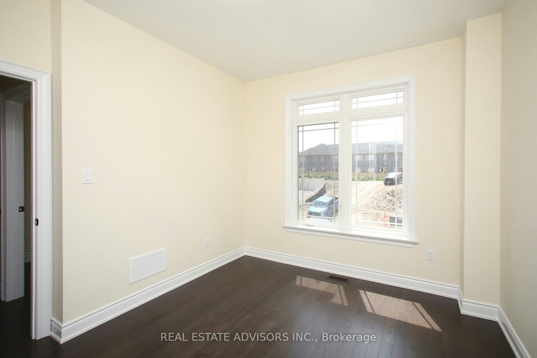 12 Elgin Court, Bradford West Gwillimbury, ON, L3Z 4H7 - 4