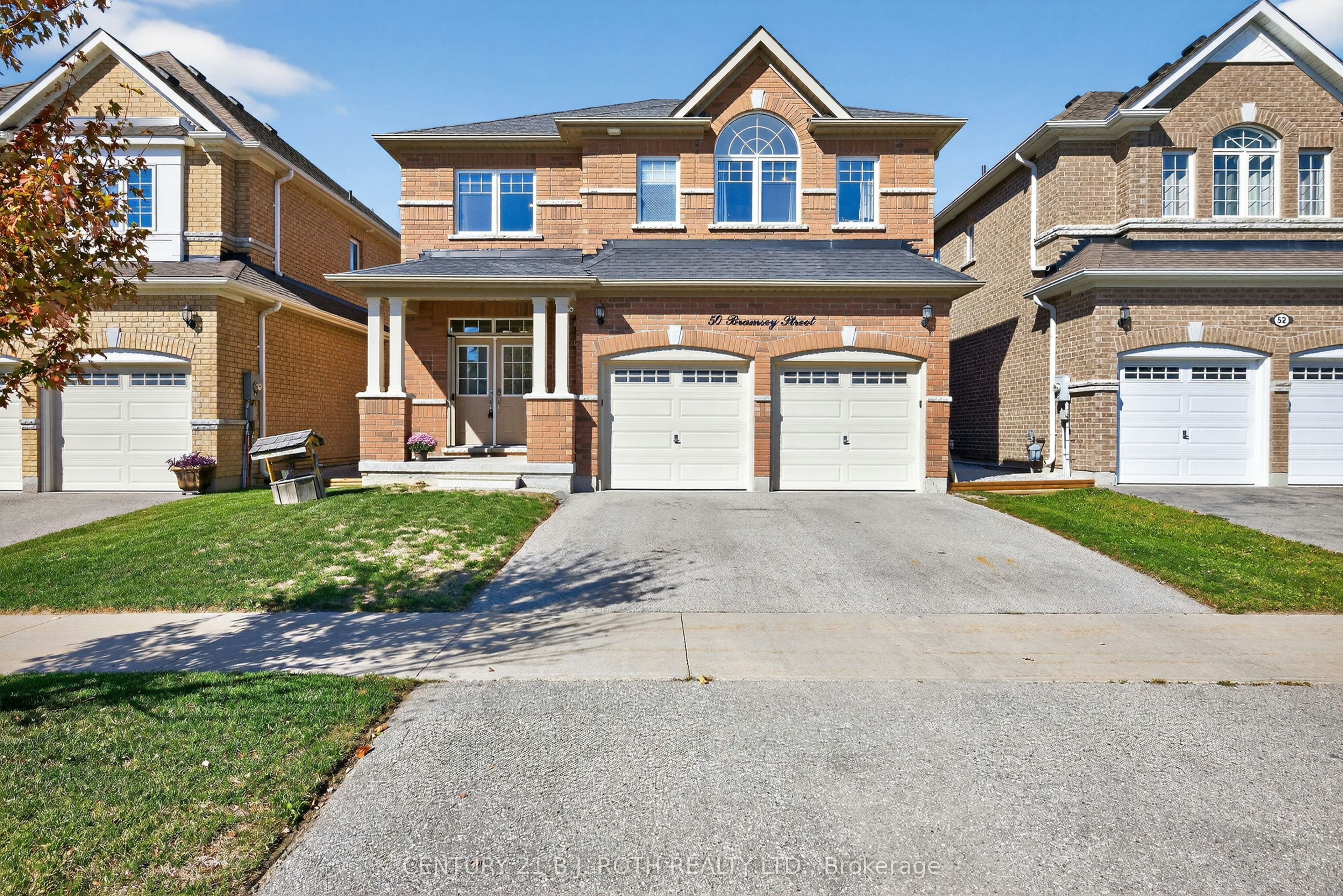 50 Bramsey Street, Georgina, ON, L0E 1R0
