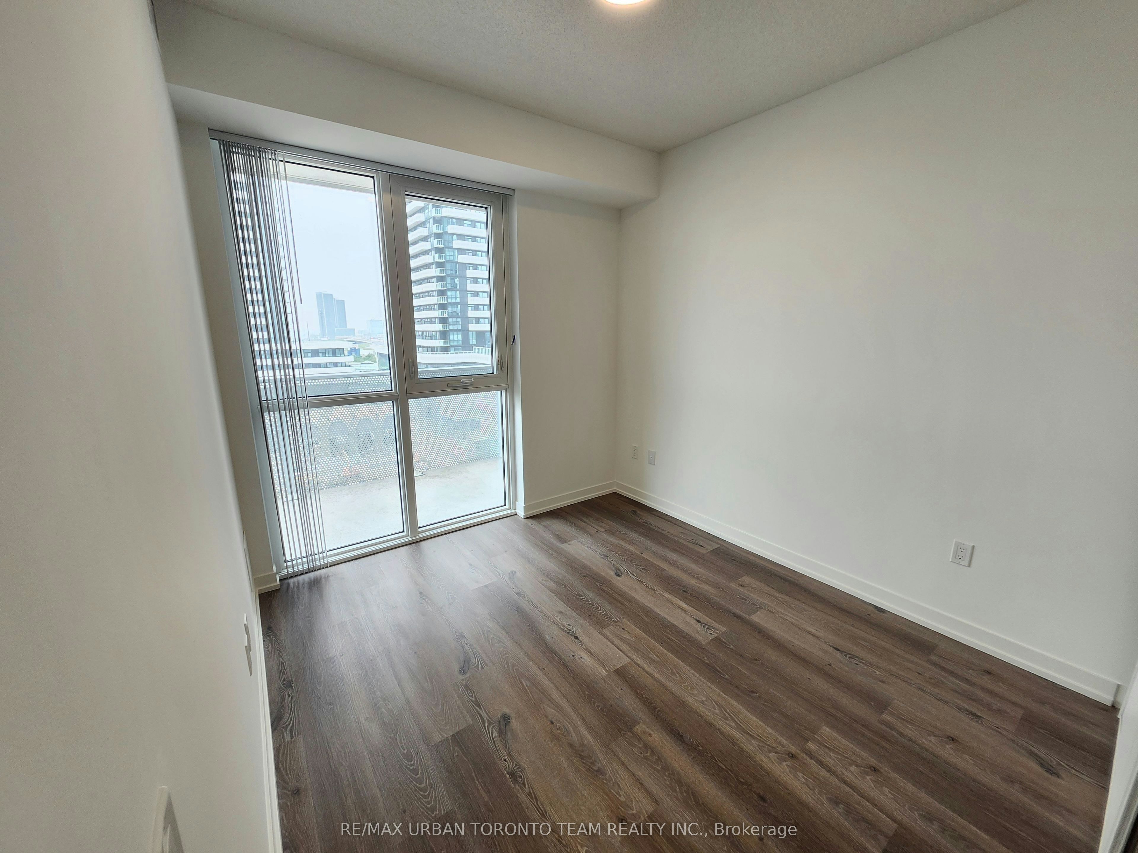 802-28 Interchange Way, Vaughan, ON, L4K 0P8 - 6
