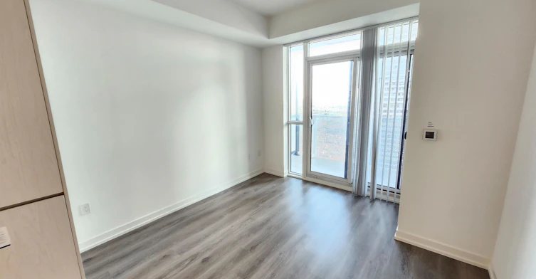 2202-28 Interchange Way, Vaughan, ON, L4K 0P8 - 4
