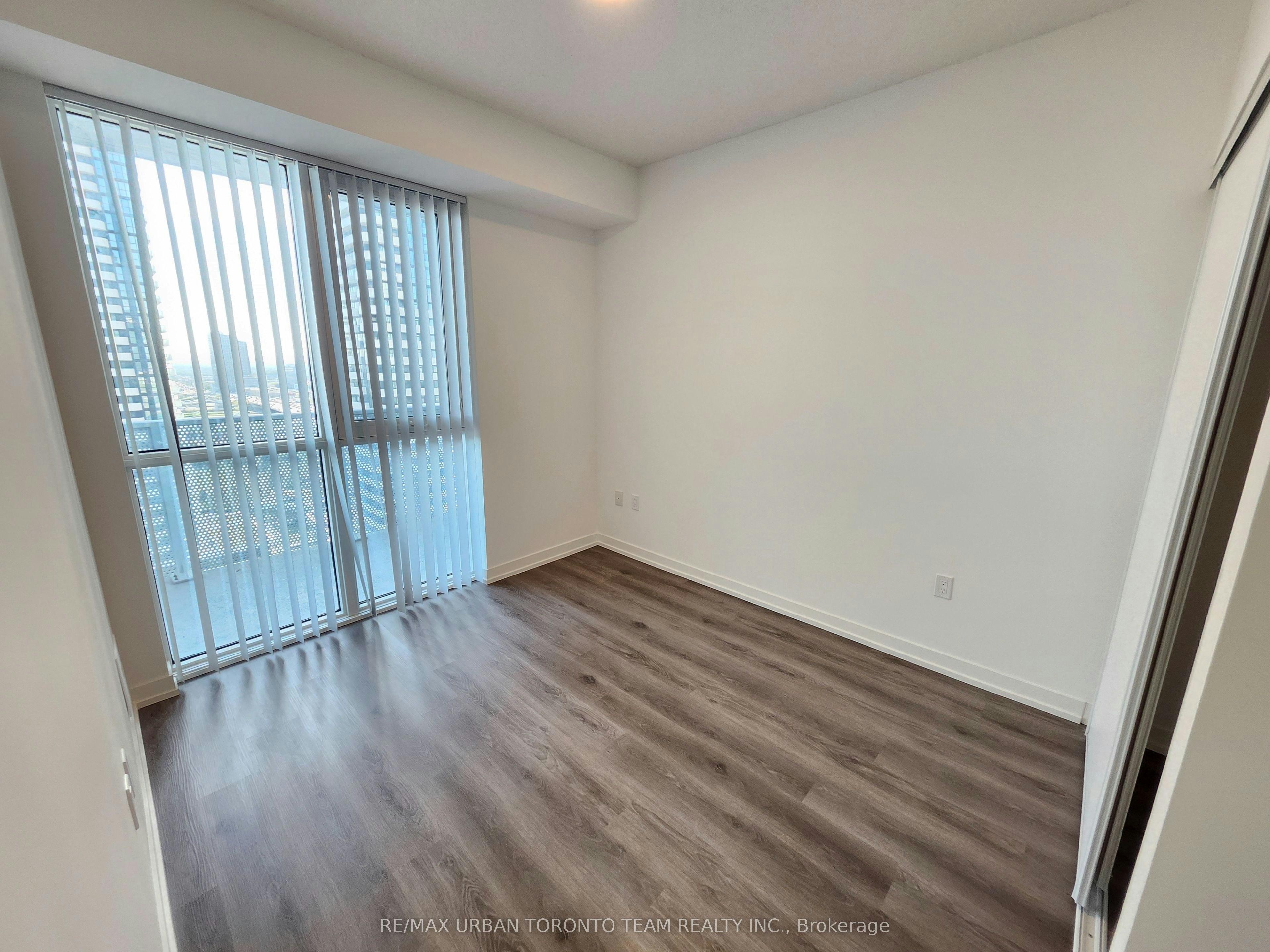 2202-28 Interchange Way, Vaughan, ON, L4K 0P8 - 6