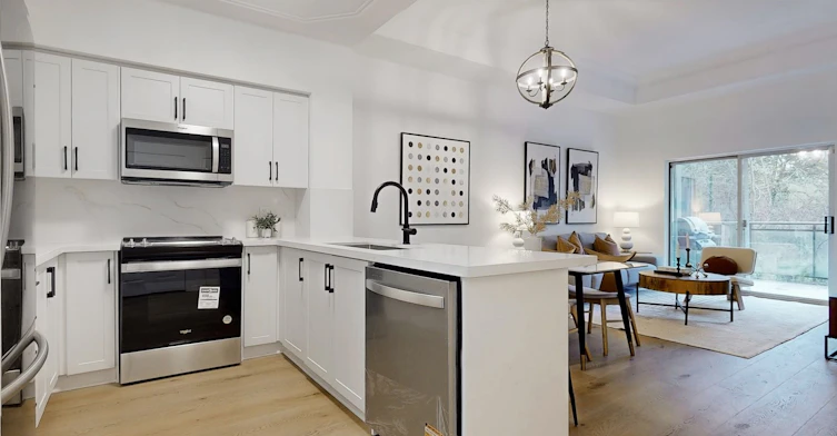 102-2 Maison Parc Court, Vaughan, ON, L4J 9K4 - 11