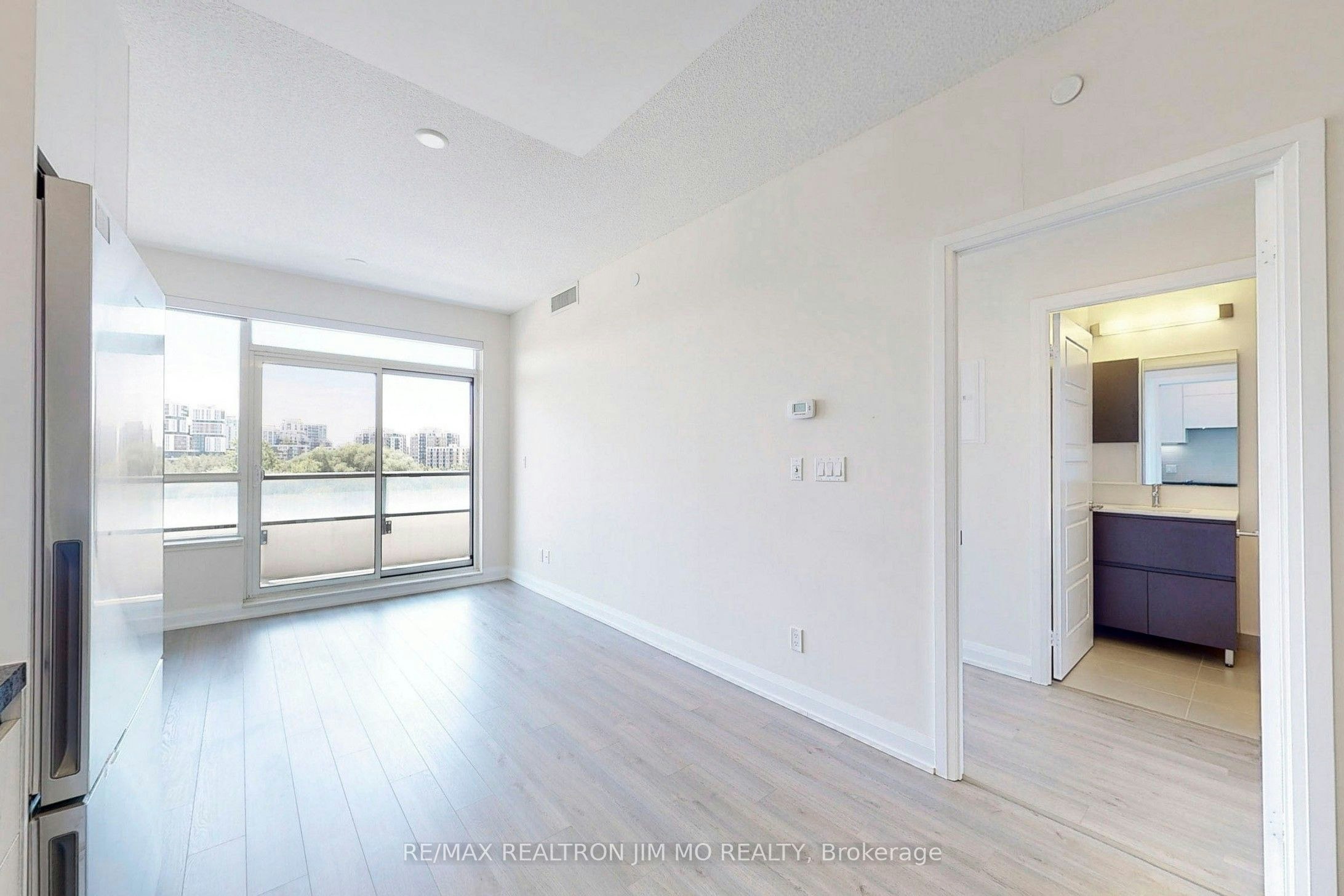 616-15 Water Walk Drive, Markham, ON, L6G 0G2 - 11