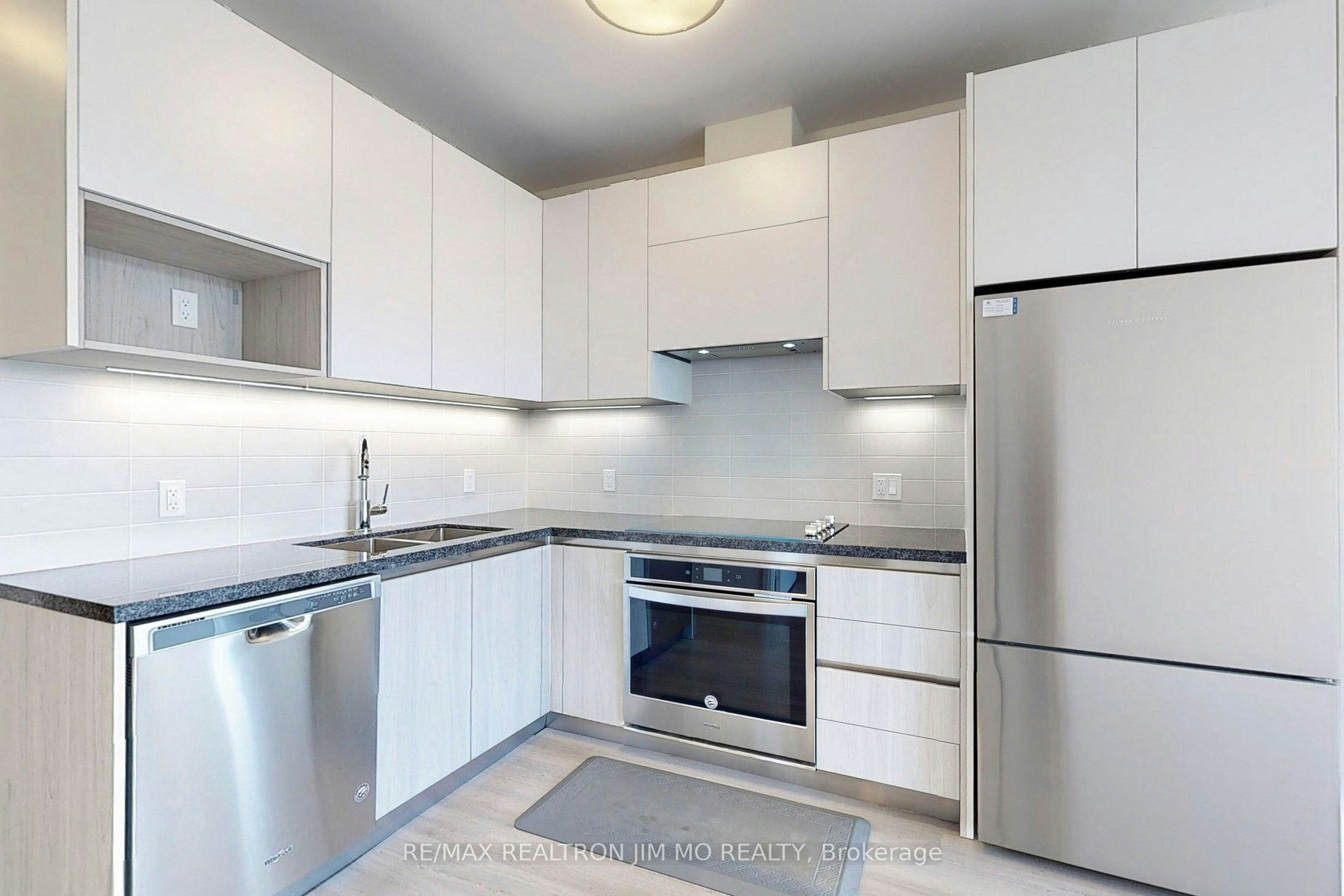 616-15 Water Walk Drive, Markham, ON, L6G 0G2 - 10