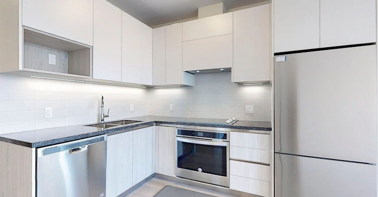 616-15 Water Walk Drive, Markham, ON, L6G 0G2 - 10