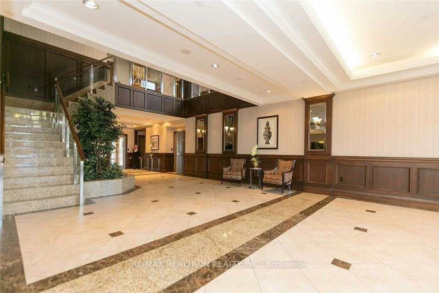 501-7 North Park Road, Vaughan, ON, L4J 0C9 - 2