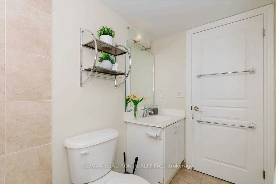 501-7 North Park Road, Vaughan, ON, L4J 0C9 - 14