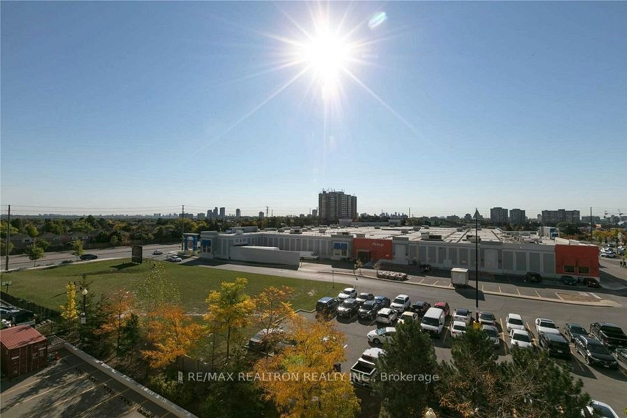 501-7 North Park Road, Vaughan, ON, L4J 0C9 - 3