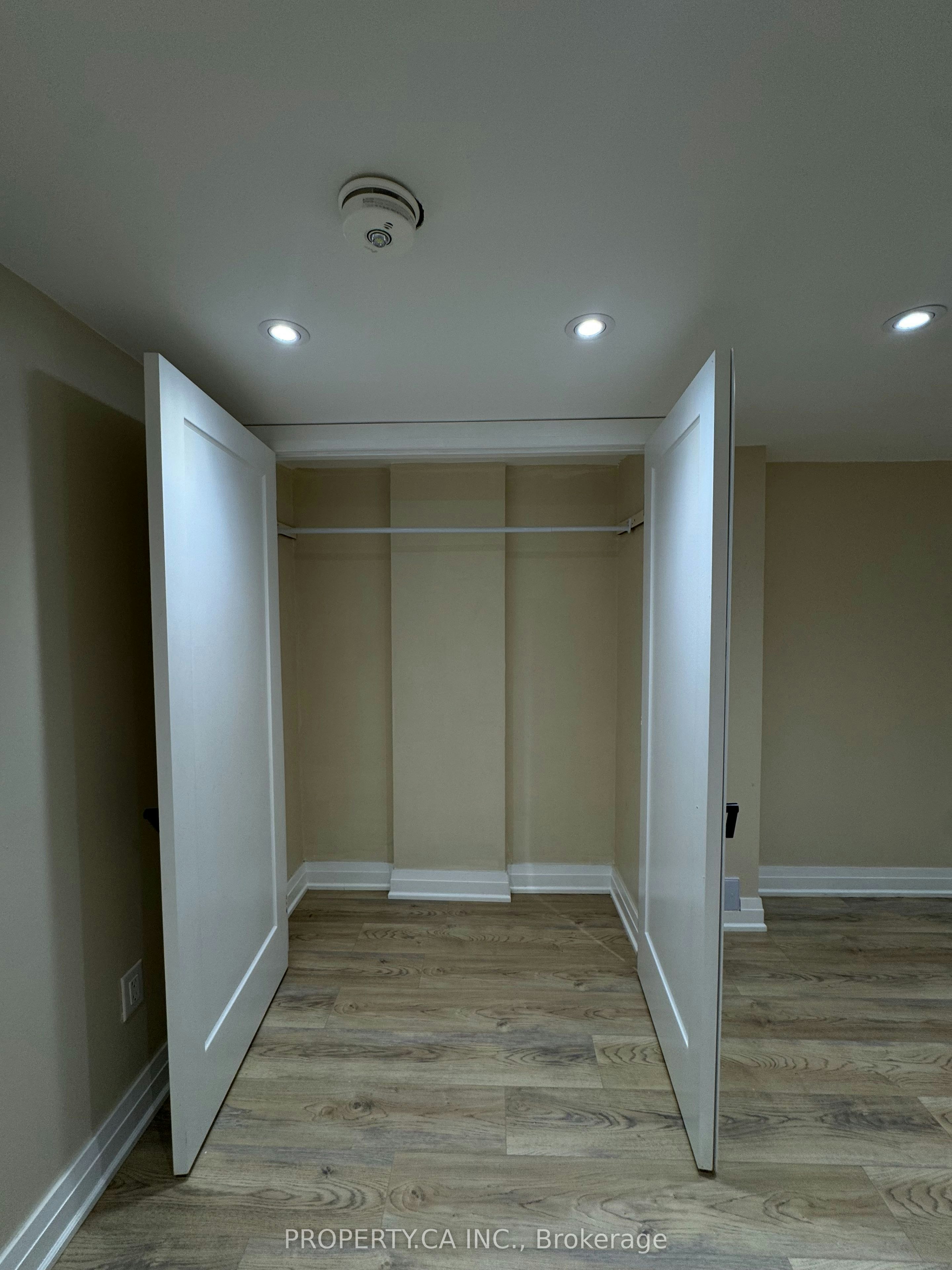 Lower-746 Leslie Valley Drive, Newmarket, ON, L3Y 7J3 - 27