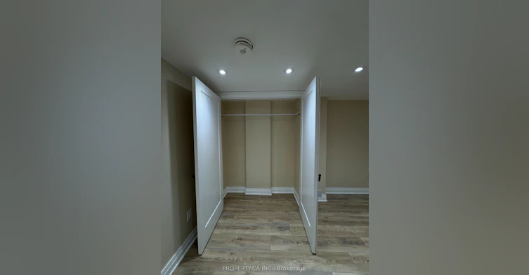 Lower-746 Leslie Valley Drive, Newmarket, ON, L3Y 7J3 - 27