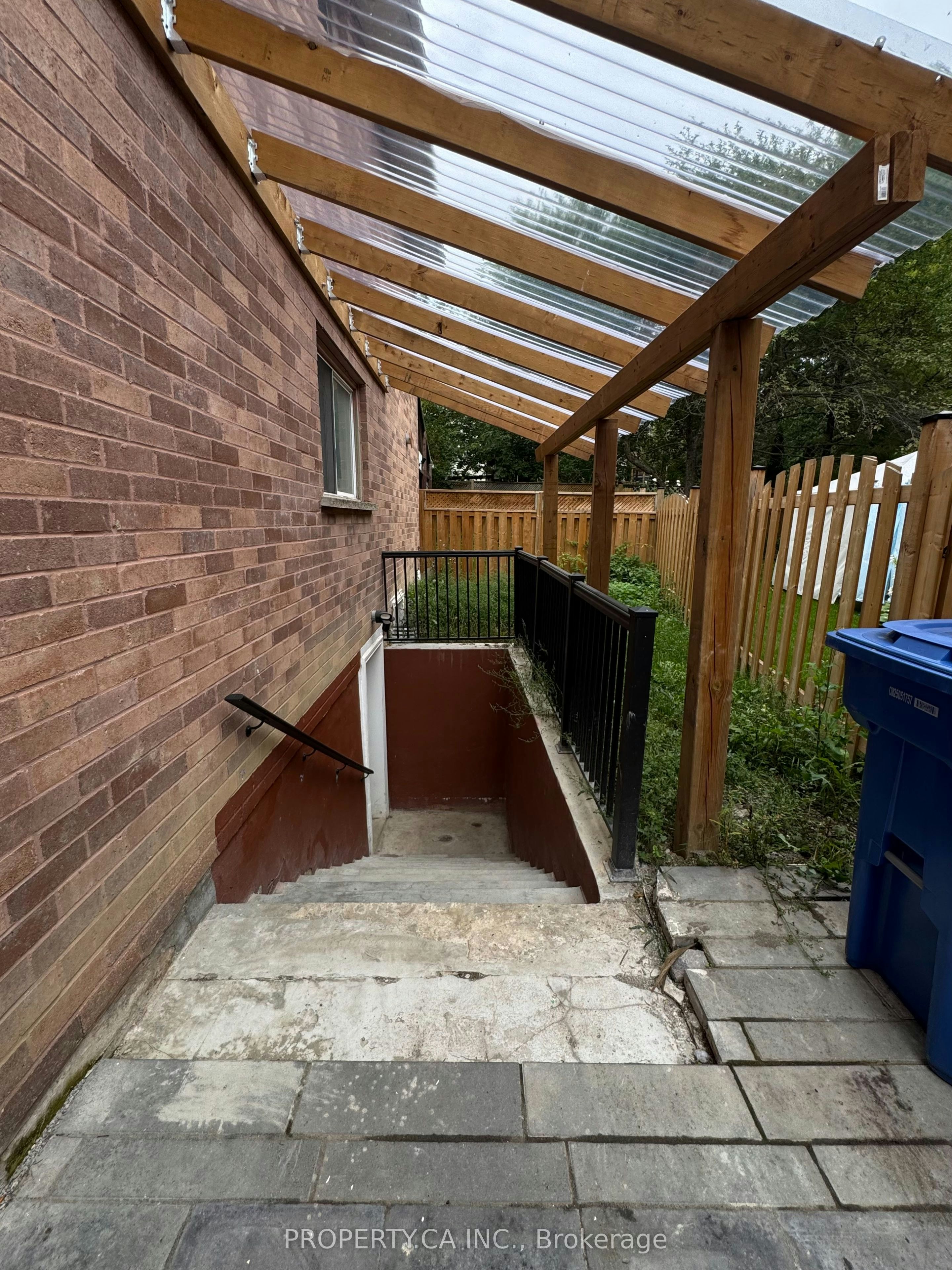 Lower-746 Leslie Valley Drive, Newmarket, ON, L3Y 7J3 - 32