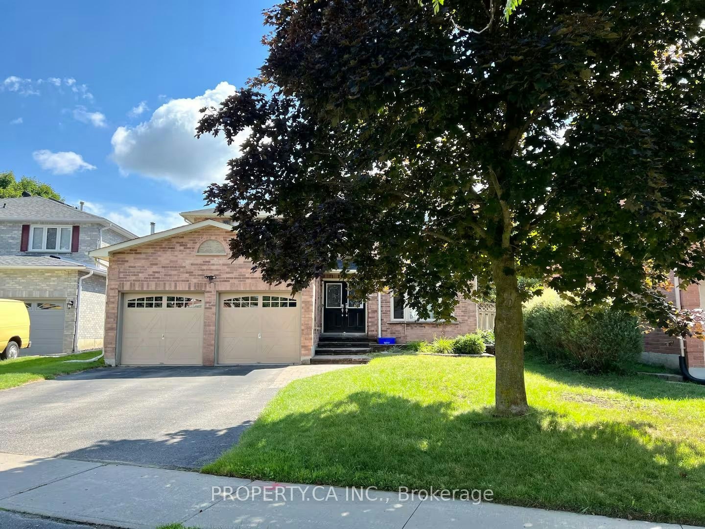 Lower-746 Leslie Valley Drive, Newmarket, ON, L3Y 7J3