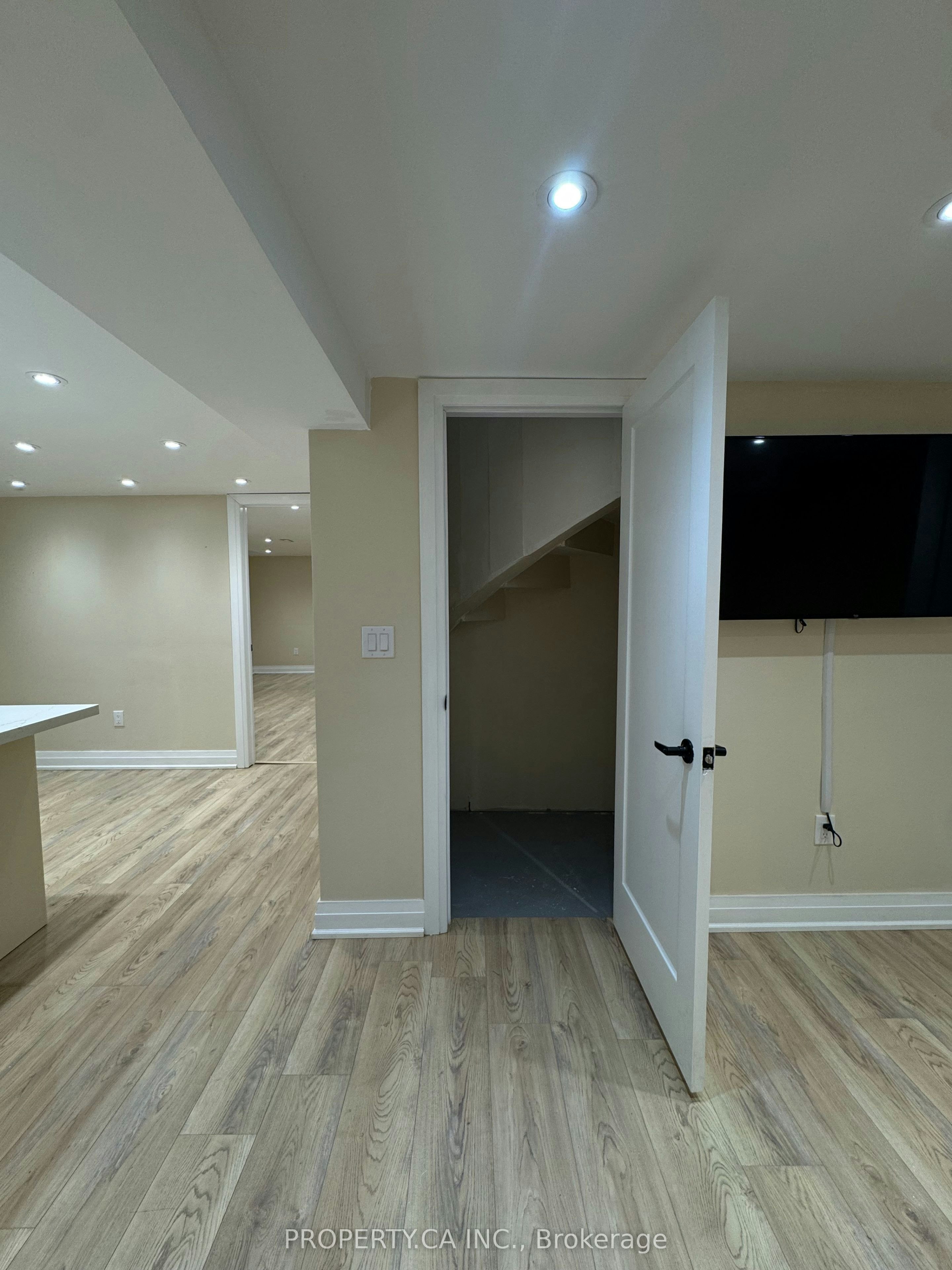 Lower-746 Leslie Valley Drive, Newmarket, ON, L3Y 7J3 - 13