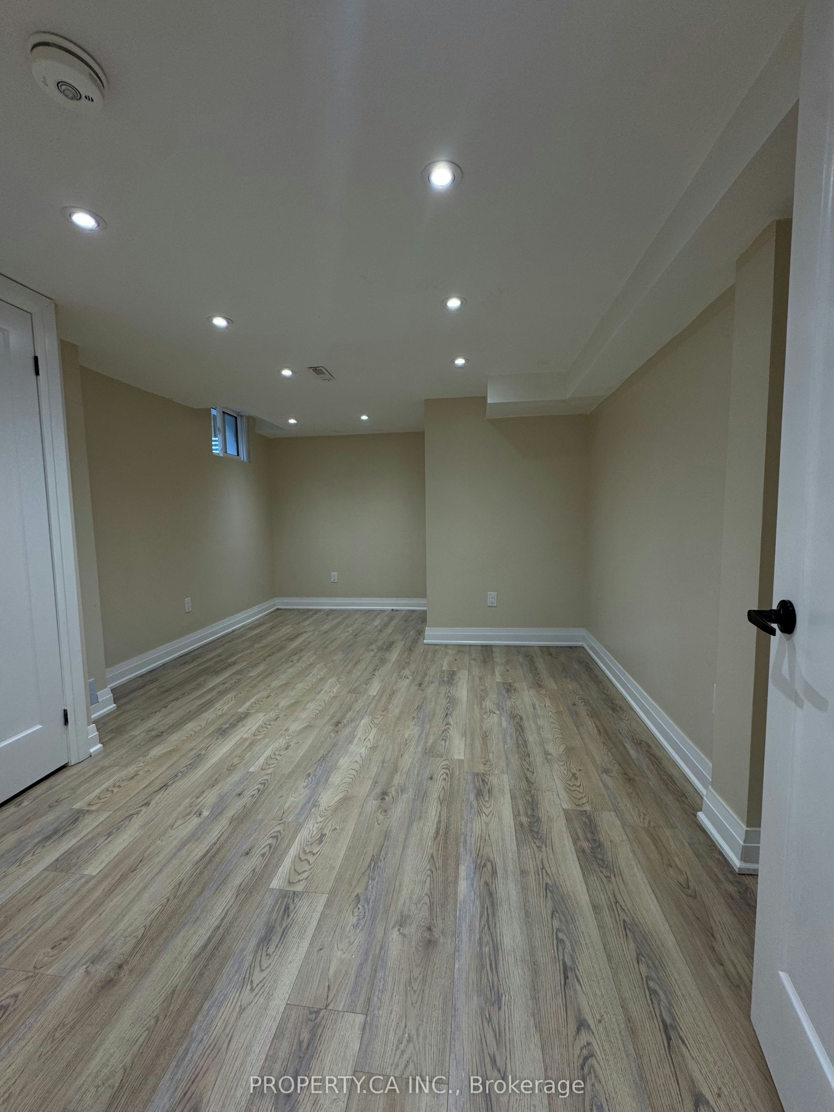 Lower-746 Leslie Valley Drive, Newmarket, ON, L3Y 7J3 - 24