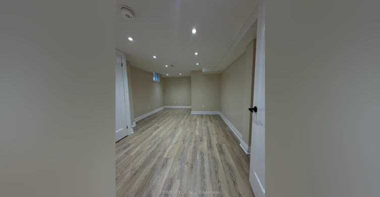 Lower-746 Leslie Valley Drive, Newmarket, ON, L3Y 7J3 - 24