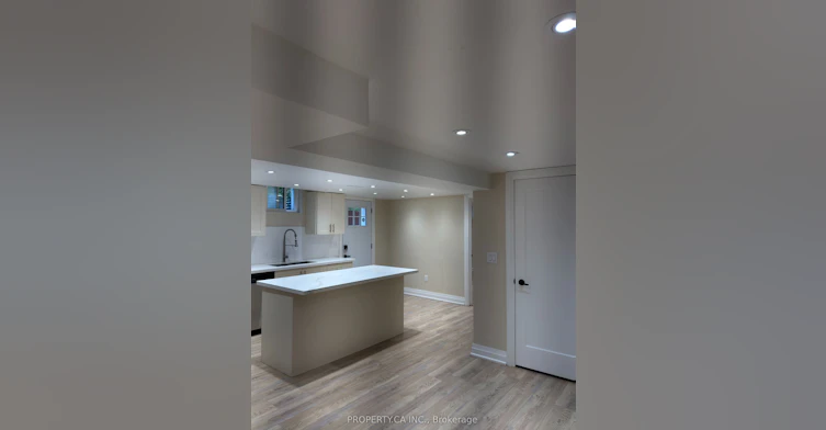 Lower-746 Leslie Valley Drive, Newmarket, ON, L3Y 7J3 - 10