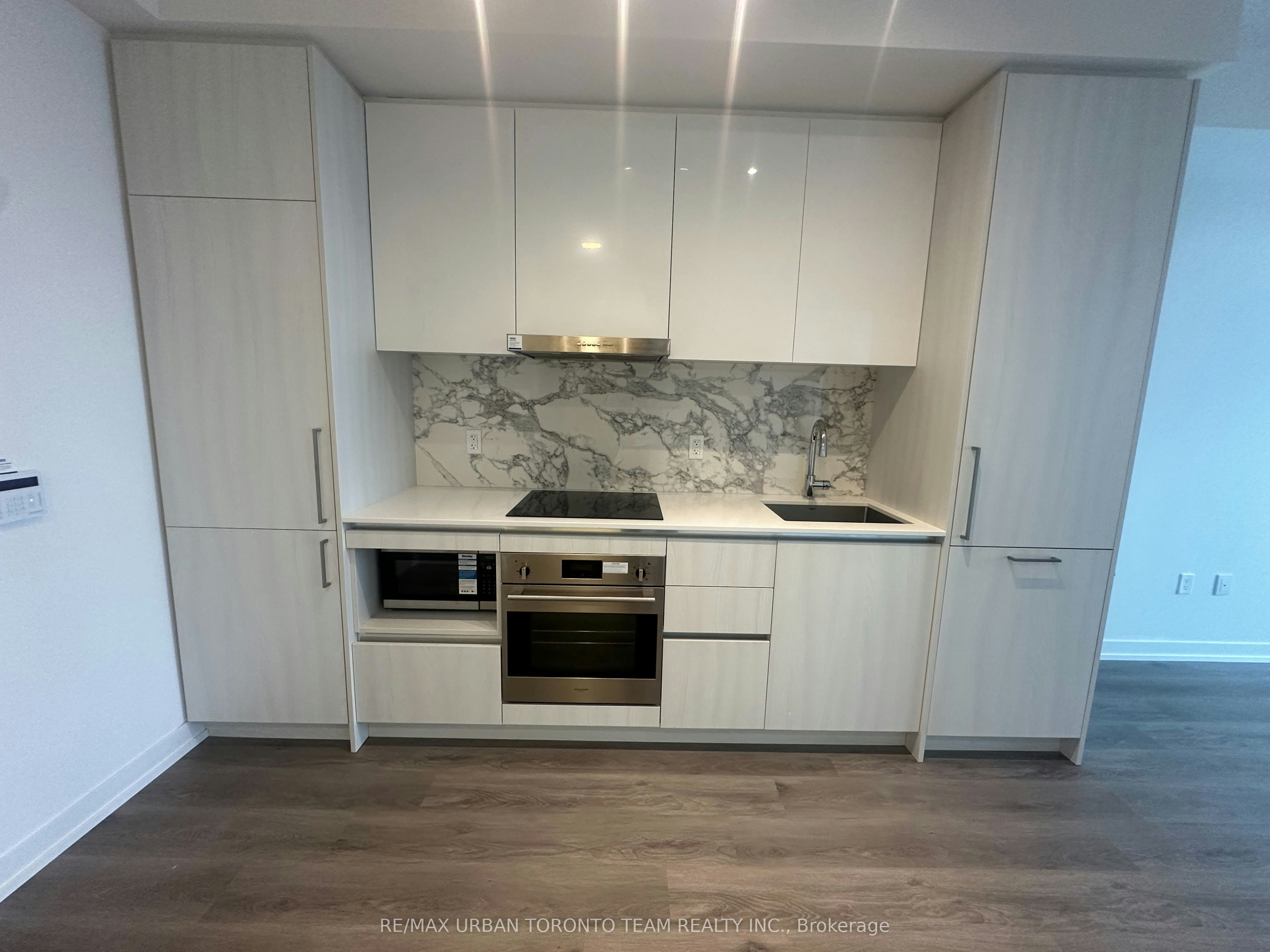 6211-225 Commerce St Street, Vaughan, ON, L4K 0P9 - 4