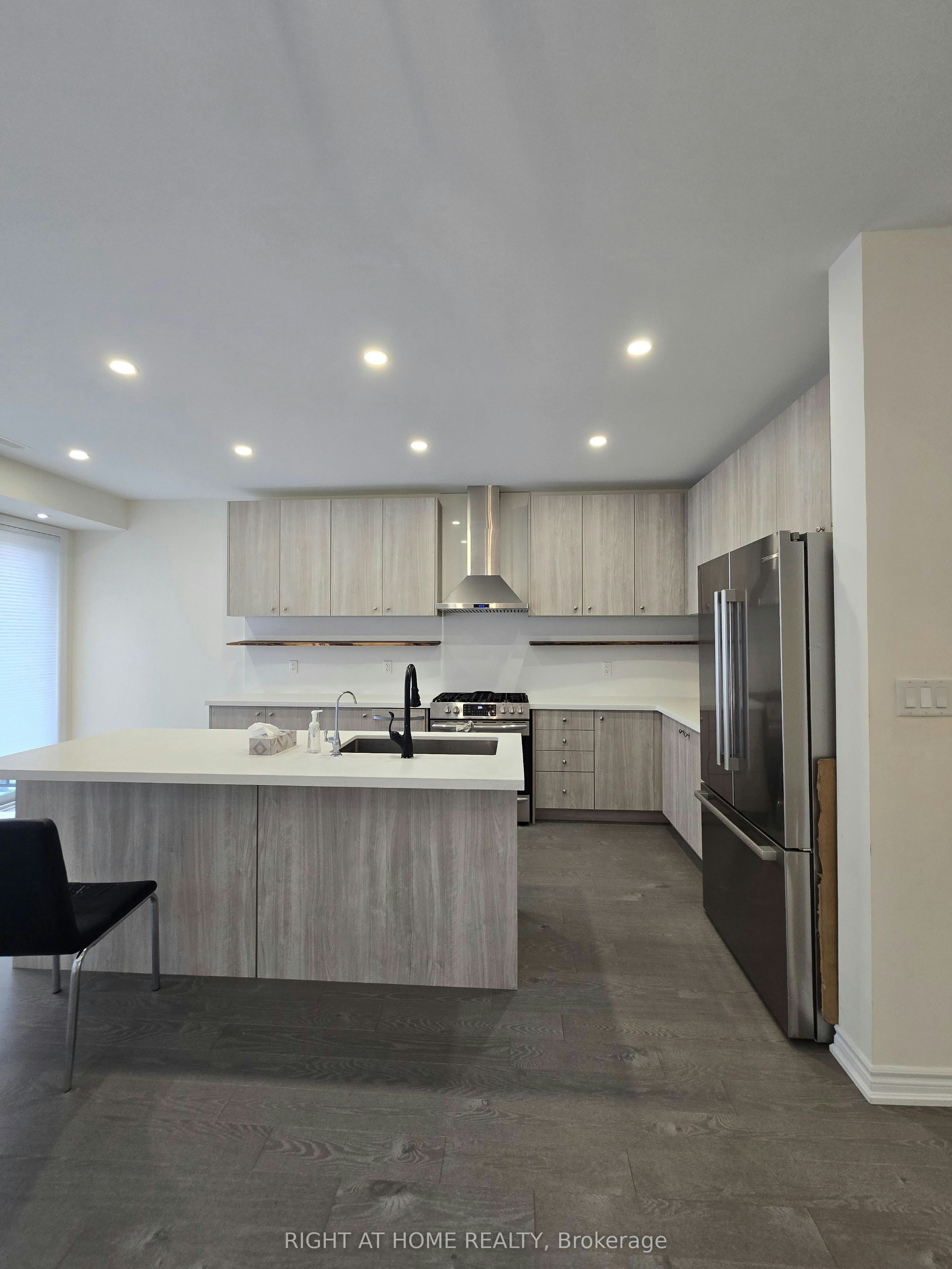 14 Concetta Conte Avenue, Markham, ON, L6C 0Z5 - 6