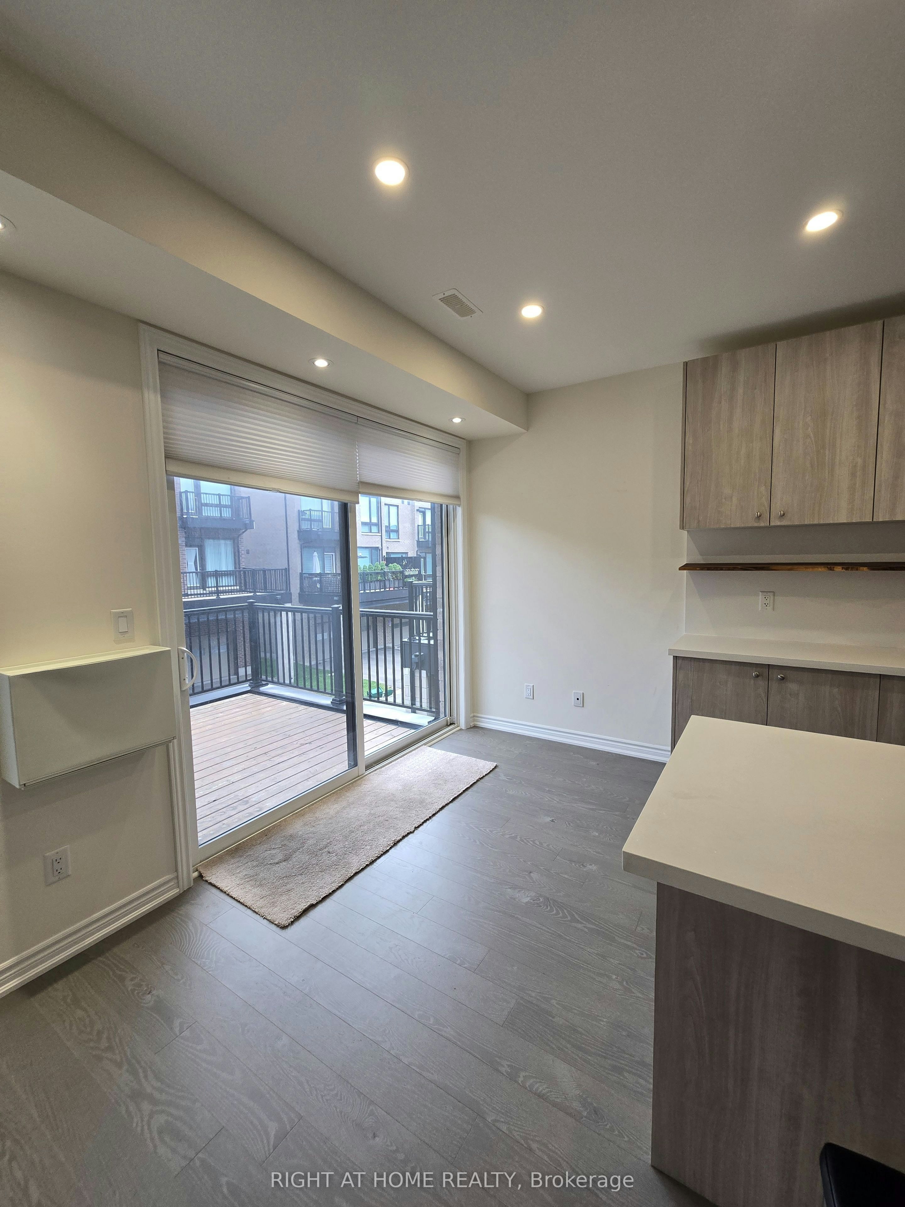 14 Concetta Conte Avenue, Markham, ON, L6C 0Z5 - 10