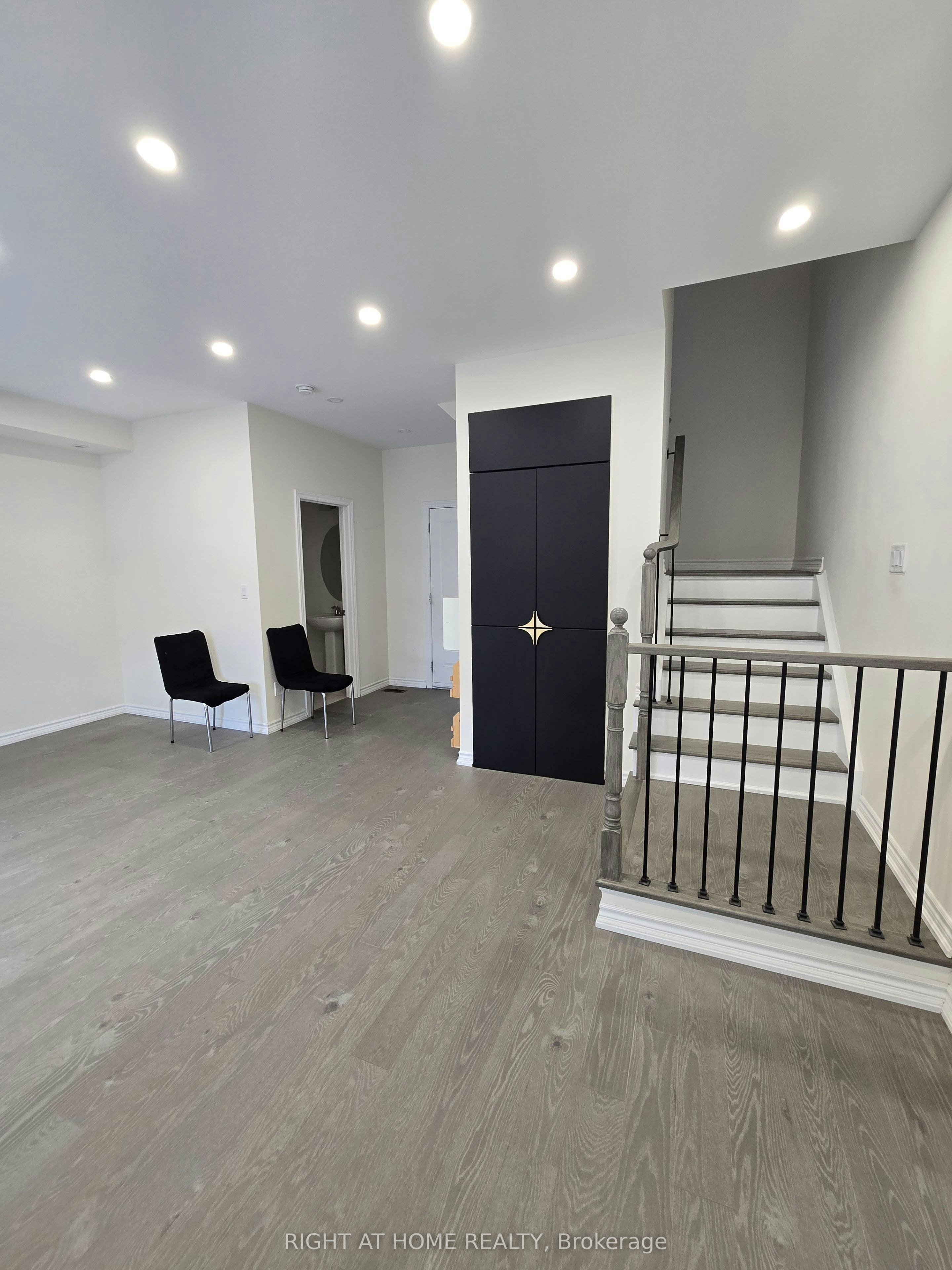 14 Concetta Conte Avenue, Markham, ON, L6C 0Z5 - 3