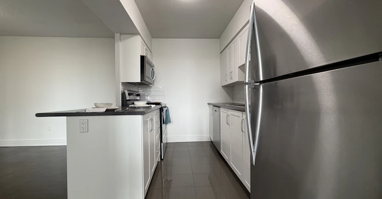 515-145 Wellington Street W, Aurora, ON, L4G 2N9 - 5