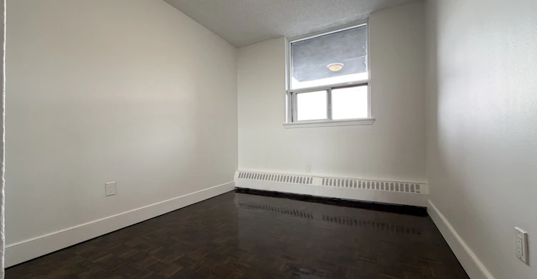 515-145 Wellington Street W, Aurora, ON, L4G 2N9 - 7