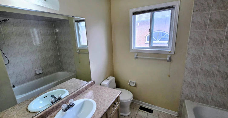 Upper-384 Flagstone Way, Newmarket, ON, L3X 2R3 - 12