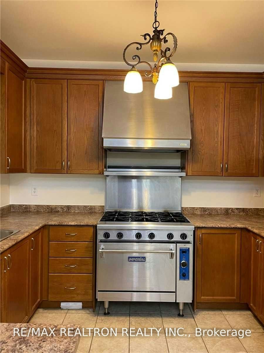 35 Basilica Drive, Vaughan, ON, L4H 3G4 - 3