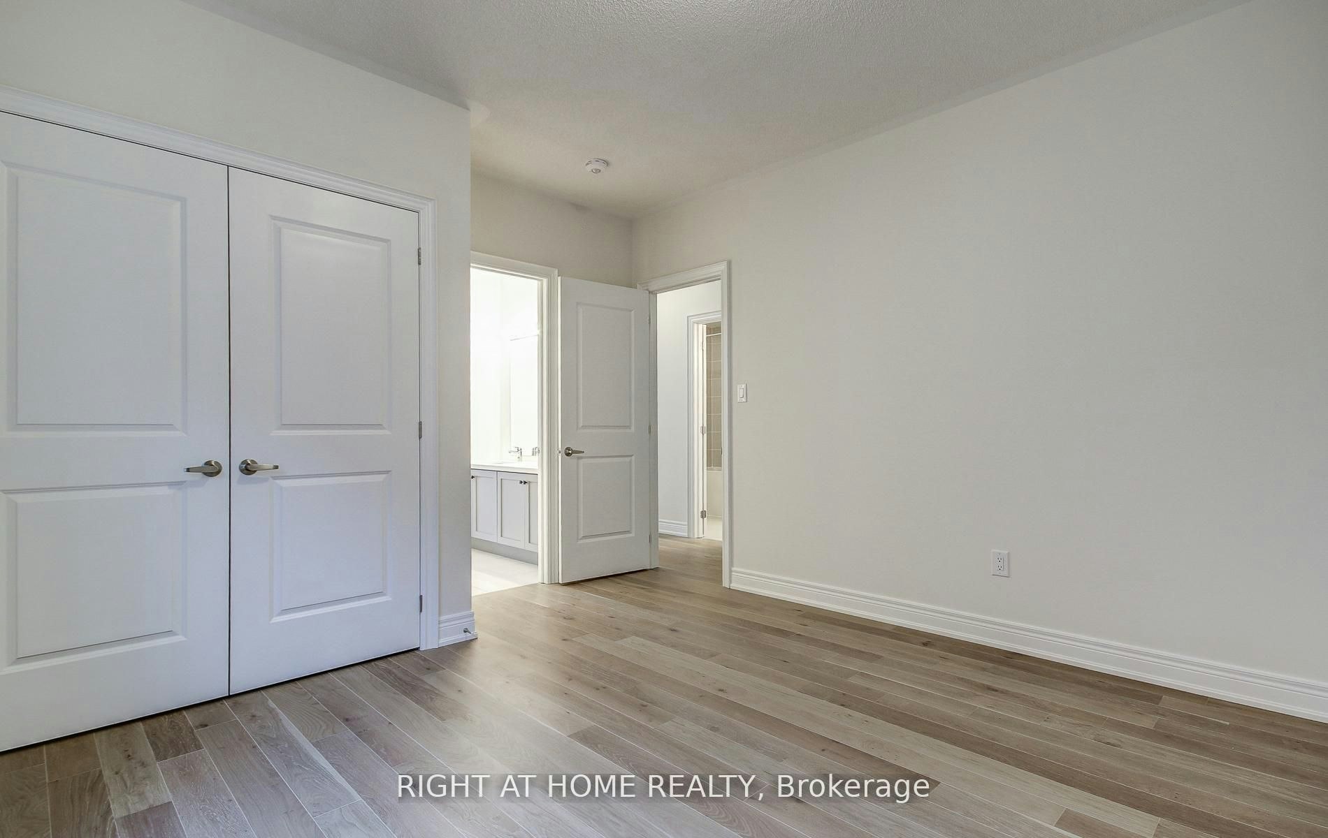 51 Lorrain Hand Crescent, Georgina, ON, L4P 0T2 - 38