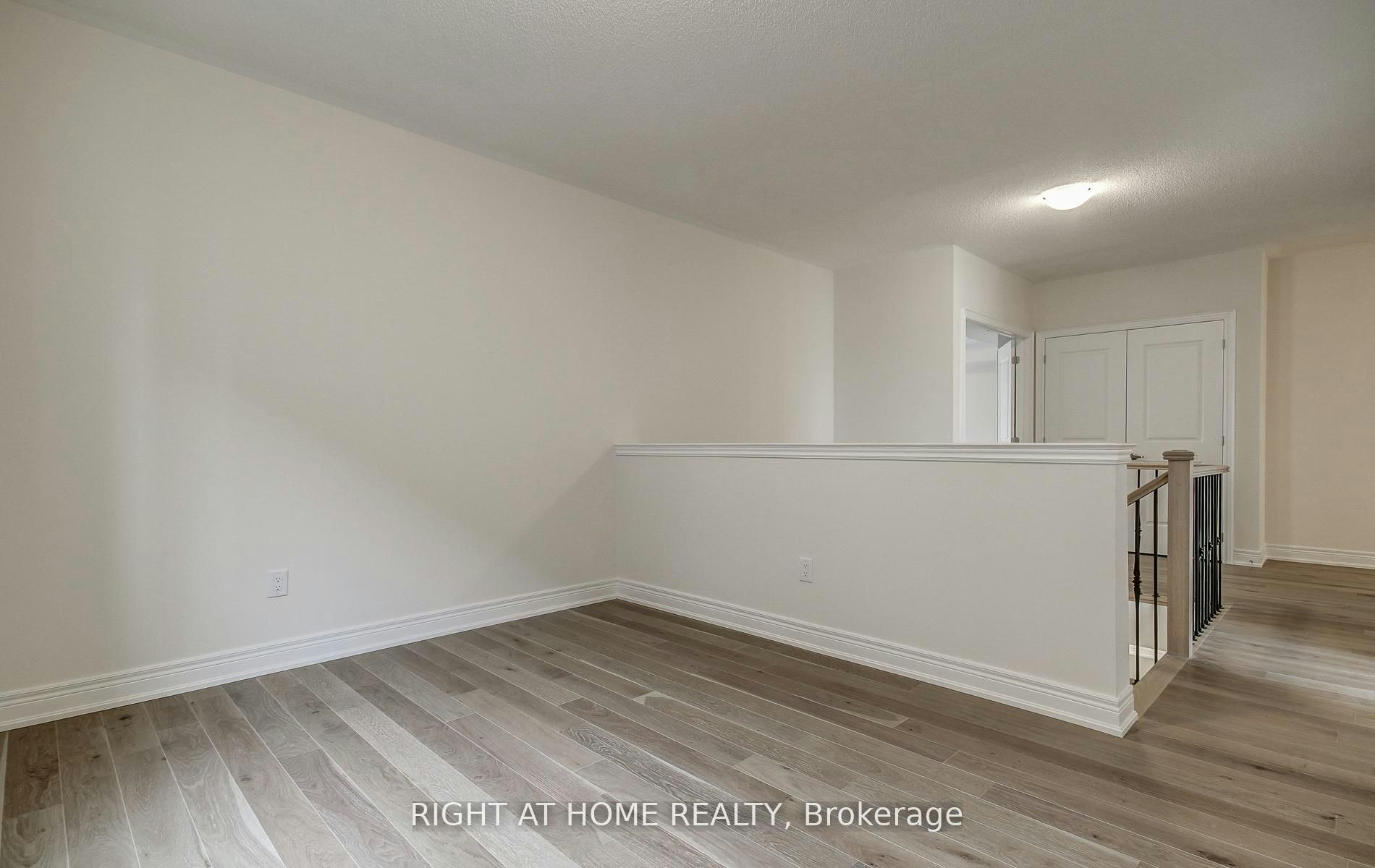 51 Lorrain Hand Crescent, Georgina, ON, L4P 0T2 - 22