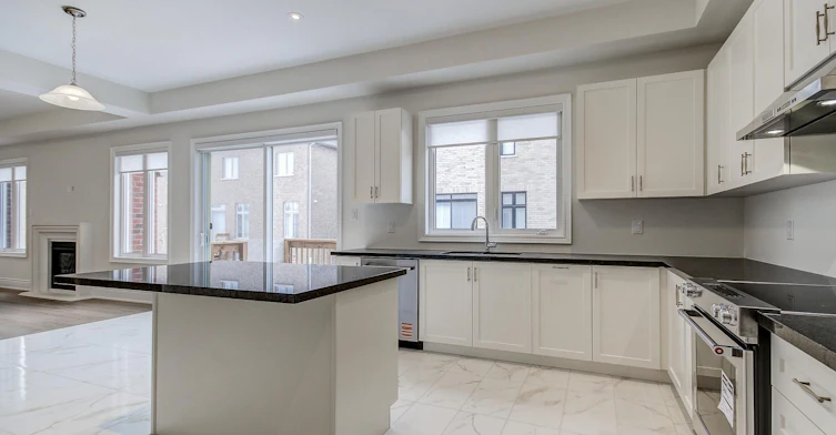 51 Lorrain Hand Crescent, Georgina, ON, L4P 0T2 - 10