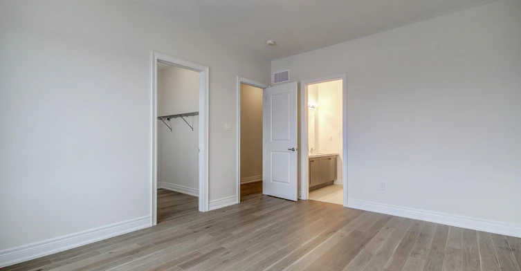 51 Lorrain Hand Crescent, Georgina, ON, L4P 0T2 - 32