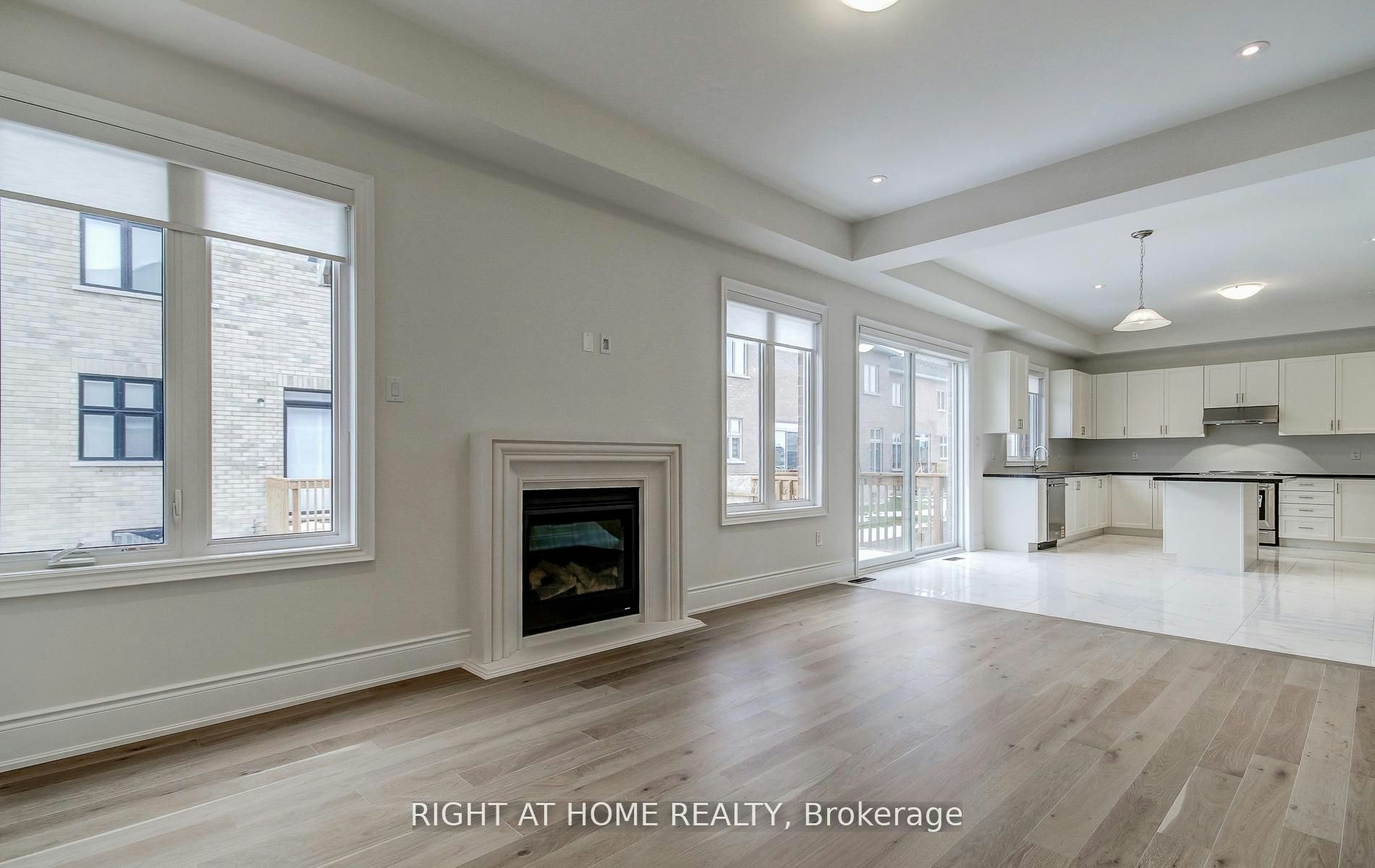 51 Lorrain Hand Crescent, Georgina, ON, L4P 0T2 - 20