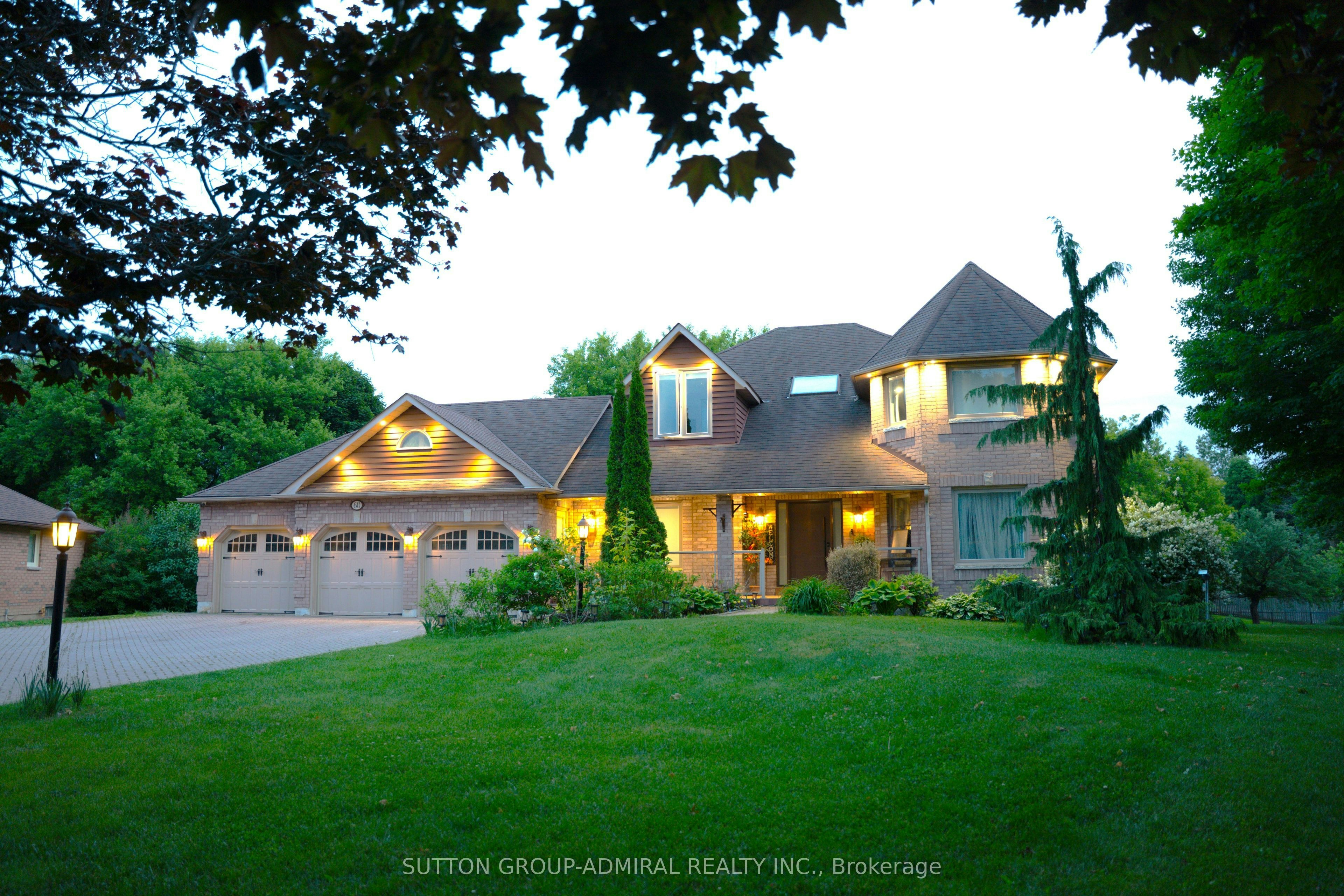 60 Maple Way, East Gwillimbury, ON, L0G 1V0